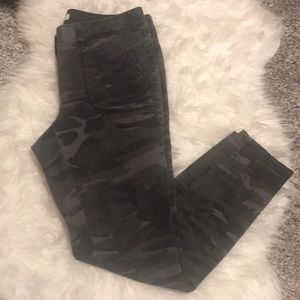 Loft Camo skinny pants